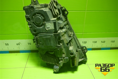 Фара левая (галоген не линзованная с блоками) (22239221) для Volvo TRUCK FH с 2013-2019г (ФШ)