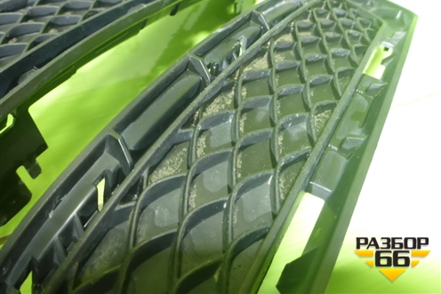 Накладка ПТФ правая (A2048853022) для Mercedes Benz GLK-Klass X204 с 2008г (ГЛК)