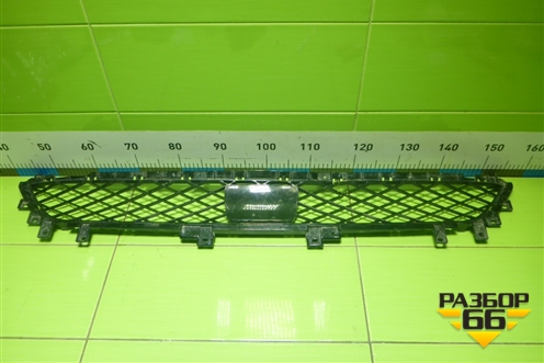 Решетка в передний бампер центральная для Genesis GV80 с 2020г (ГВ80)