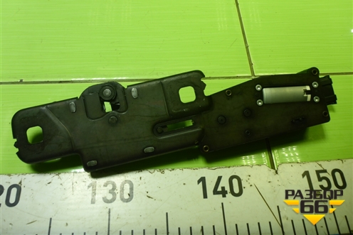 Замок багажника (ответная часть с доводчиком) (4F9827383E) для Audi Q5 c 2008-2017г (Ку 5)