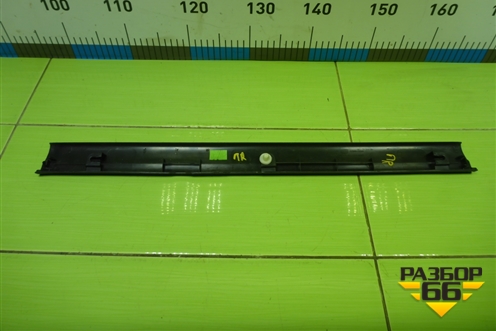 Накладка порога внутренняя переднего правого (5ти дверный кузов) (84201SMGE) для Honda Civic 5D с 2005-2011г (Цивик)