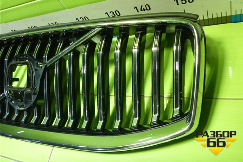 Решетка радиатора (после 2021г) (32234984) для Volvo XC60 с 2017-2025г (ХС60)