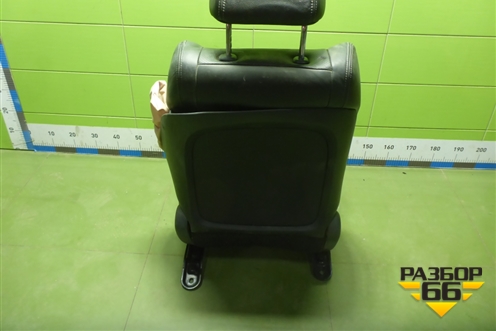 Сиденья комплект (5ти дверный хетчбэк с AIR BAG и подогревом) для Honda Civic 5D с 2005-2011г (Цивик)