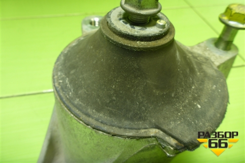 Опора двигателя правая (1.8л R18A2) для Honda Civic 5D с 2005-2011г (Цивик)