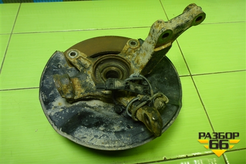 Кулак поворотный передний правый (51211SMGE01) для Honda Civic 5D с 2005-2011г (Цивик)