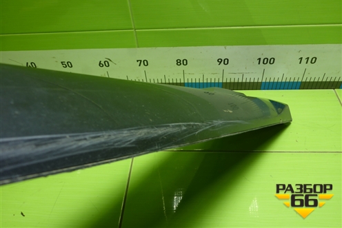 Накладка двери передней правой (8889688743) для Geely Monjaro с 2021г (Монджаро)