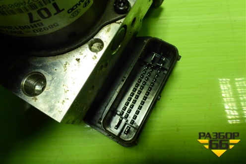 Блок ABS (589202W710) для Hyundai Santa Fe с 2012-2018г (Санта Фе)