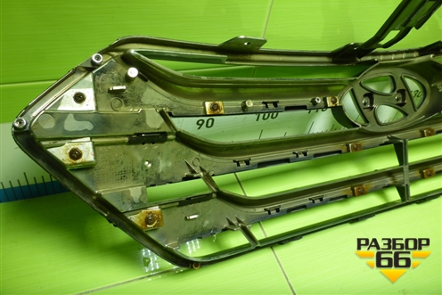 Решетка радиатора (до 2015г) (863512W050) для Hyundai Santa Fe с 2012-2018г (Санта Фе)