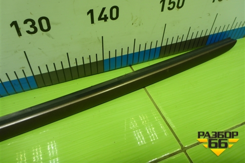 Молдинг лобового стекла левый (861312W000) для Hyundai Santa Fe с 2012-2018г (Санта Фе)