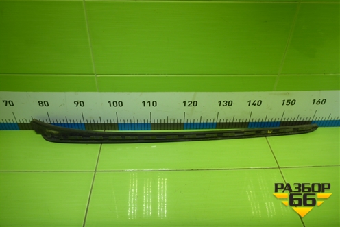 Молдинг лобового стекла правый (861322Ц000) для Hyundai Santa Fe с 2012-2018г (Санта Фе)