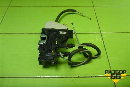 Замок двери задней левой (814102W010) для Hyundai Santa Fe с 2012-2018г (Санта Фе)