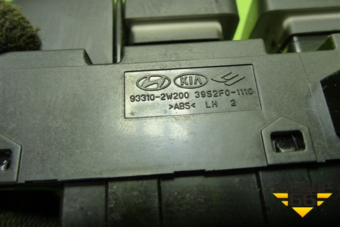 Кнопка обогрева сидений (933102W200) для Hyundai Santa Fe с 2012-2018г (Санта Фе)