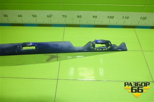 Накладка заднего бампера левая (5216660090) для Lexus LX-570 с 2015г (ЛХ)