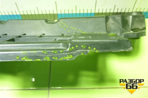 Кронштейн решетки радиатора (5509020XKZ0YA) для Haval M6 с 2021г (М6)