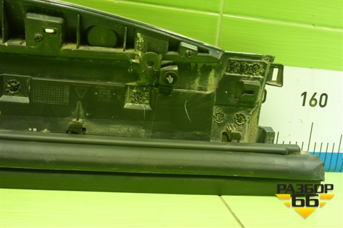 Накладка двери задней правой (8889688754) для Geely Monjaro с 2021г (Монджаро)