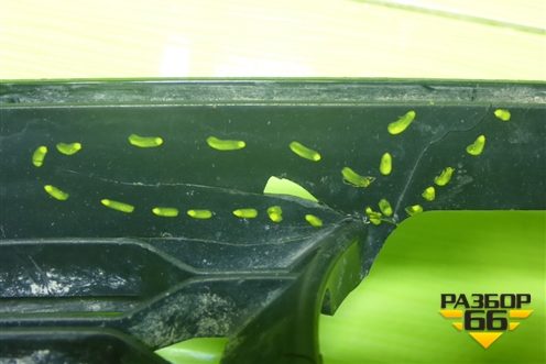 Решетка в передний бампер центральная (51118064600) для BMW X3 G01 с 2017г (Х3 Г01)