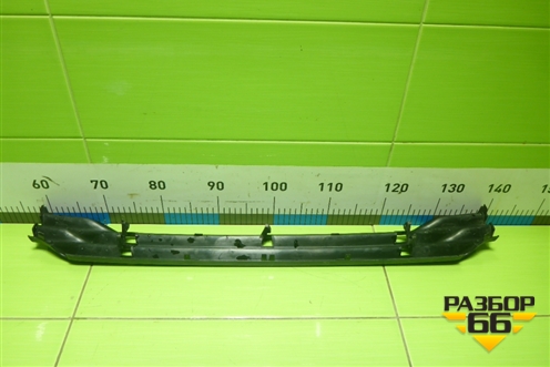 Накладка на решетку радиатора (зимняя) (9682872077) для Citroen C4 с 2005-2011г (С4)