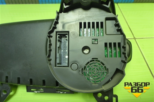 Щиток приборов МКПП для Chevrolet Aveo (Т300) с 2011г (Авео Т300)