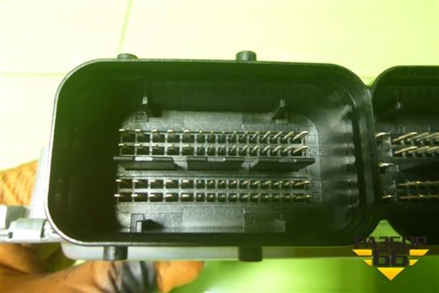 Блок управления двигателем (3.2л) (8E0907559H) для Audi A4 (В7) с 2004-2009г (А4)