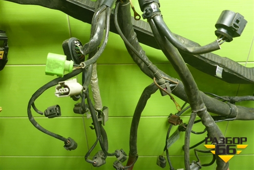 Проводка подкапотная (3.2л) (8E2971074BL) для Audi A4 (В7) с 2004-2009г (А4)