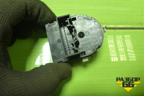 Переключатель регулировки зеркал (95460071) для Chevrolet Aveo (Т300) с 2011г (Авео Т300)