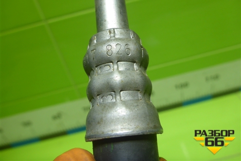 Трубка охлаждения КПП (8E0317826T) для Audi A4 (В7) с 2004-2009г (А4)