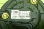 Моторчик отопителя (правый руль) (8E2820021E) для Audi A4 (В7) с 2004-2009г (А4)