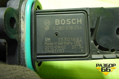 Датчик массового расхода воздуха (13301682) для Chevrolet Aveo (Т300) с 2011г (Авео Т300)