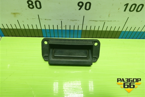 Кнопка открывания багажника (A2047500293) для Mercedes Benz C-Klass W204 с 2007-2014г (Ц)