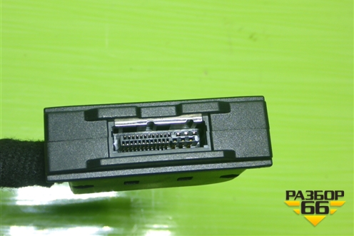 Блок электронный (мультимедийный интерфейс) (A2049000300) для Mercedes Benz C-Klass W204 с 2007-2014г (Ц)