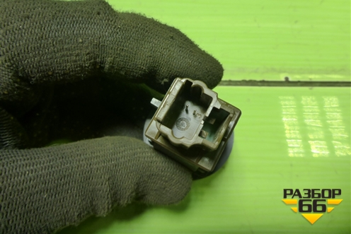 Выключатель пассажирской AIR BAG (681995427R) для VAZ Vesta/Веста с 2015г