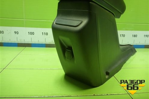 Подлокотник (8450031326) для VAZ Vesta/Веста с 2015г