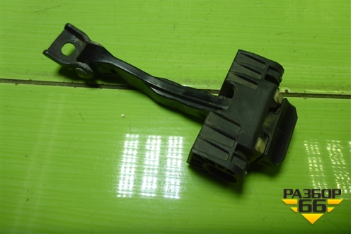 Ограничитель двери передней правой для VAZ Vesta/Веста с 2015г