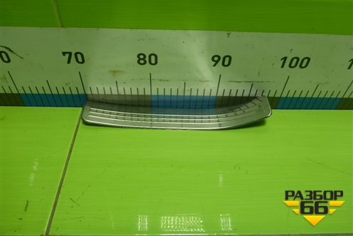 Накладка порога внутренняя заднего левого (в проём) (A2046800335) для Mercedes Benz C-Klass W204 с 2007-2014г (Ц)