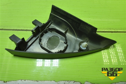 Накладка двери передней правой уголок (8450008047) для VAZ Vesta/Веста с 2015г