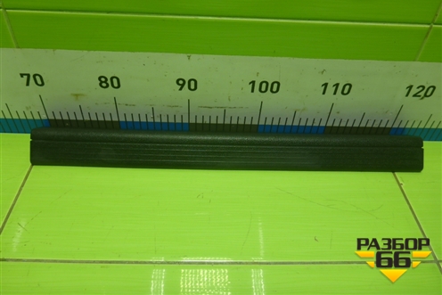 Накладка порога внутренняя переднего правого (A2046860036) для Mercedes Benz C-Klass W204 с 2007-2014г (Ц)