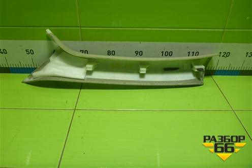 Обшивка стойки лобового стекла правая (8R0867234C) для Audi Q5 c 2008-2017г (Ку 5)