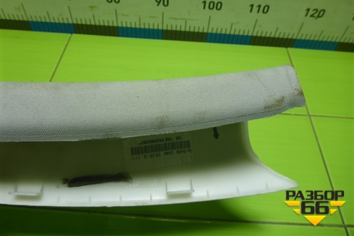 Обшивка стойки задняя верхняя правая (передняя универсал) (3C9867242D) для Volkswagen Passat (В7) с 2011-2014г (Пассат Б7)