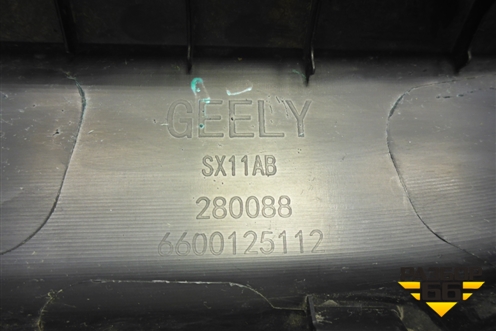 Накладка двери передней правой (6600125112) для Geely Coolray с 2019-2025г (Кулрей)