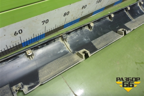 Накладка на порог наружная правая (8450031014) для VAZ Vesta/Веста с 2015г