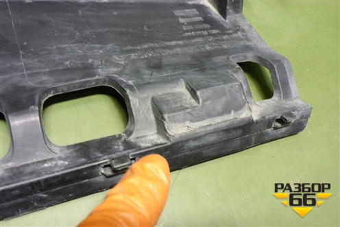 Решетка в передний бампер центральная (AMG под парктроник) (A1678857303) для Mercedes Benz GLE-Klass V167 с 2018г (ГЛЕ)