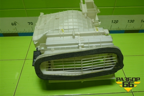 Корпус отопителя (под моторчик) (8713060631) для Toyota Land Cruiser (300) с 2021г (Ленд Крузер)