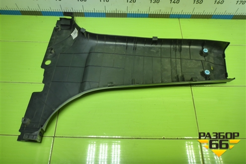 Обшивка стойки центральная нижняя правая (858462Y000) для Hyundai ix 35 с 2010г (Ай икс 35)