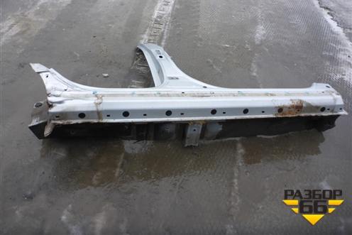 Порог со стойкой правый для Hyundai ix 35 с 2010г (Ай икс 35)