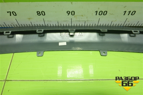 Накладка переднего бампера (8889168054) для Geely Monjaro с 2021г (Монджаро)