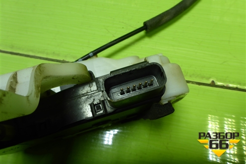 Замок двери передней правой (813202Y000) для Hyundai ix 35 с 2010г (Ай икс 35)