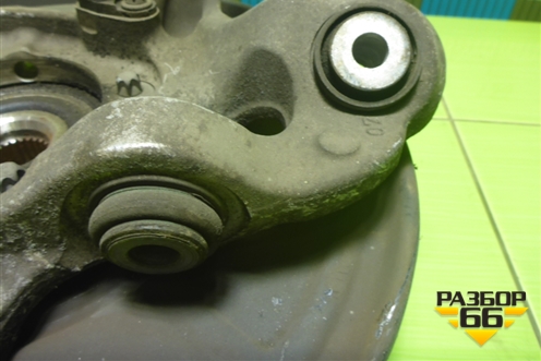 Кулак задний левый для Mercedes Benz C-Klass W204 с 2007-2014г (Ц)