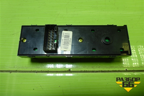 Модуль управления стеклоподъёмниками (935702Y0109P) для Hyundai ix 35 с 2010г (Ай икс 35)