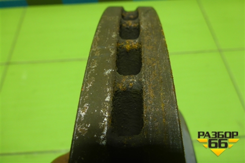 Диск тормозной передний вентилируемый (4F0615301E) для Audi A6 (C6) с 2004-2011г (А6)