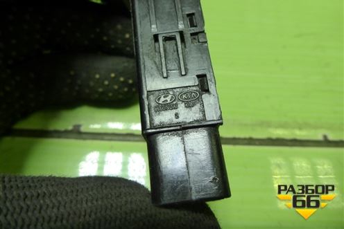 Кнопка (отключения системы стабилизации) для Hyundai ix 35 с 2010г (Ай икс 35)